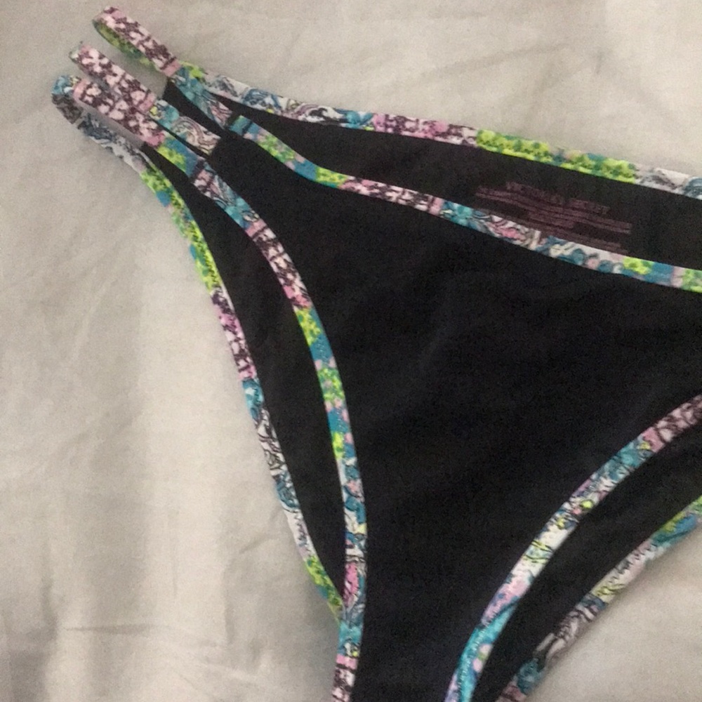 VS bikini bottoms